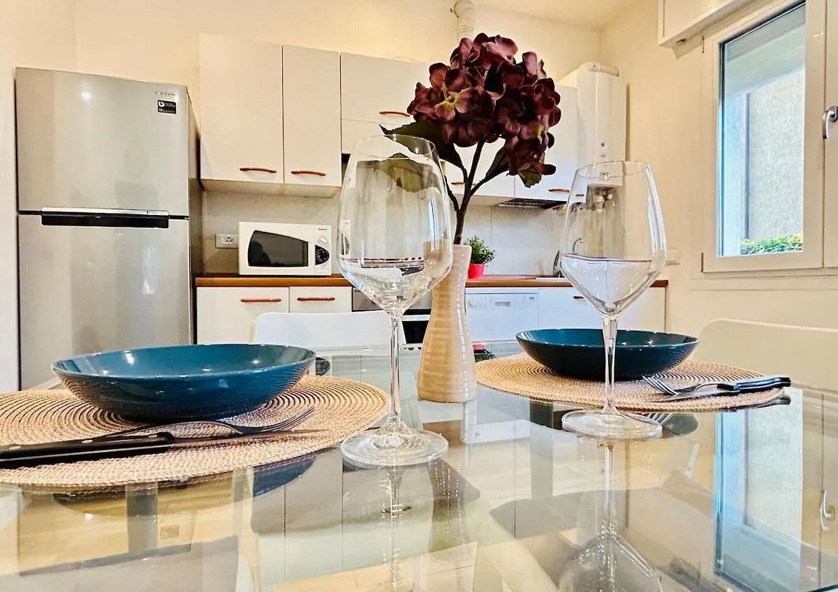 Apartment 10 Min To Venice Gateway