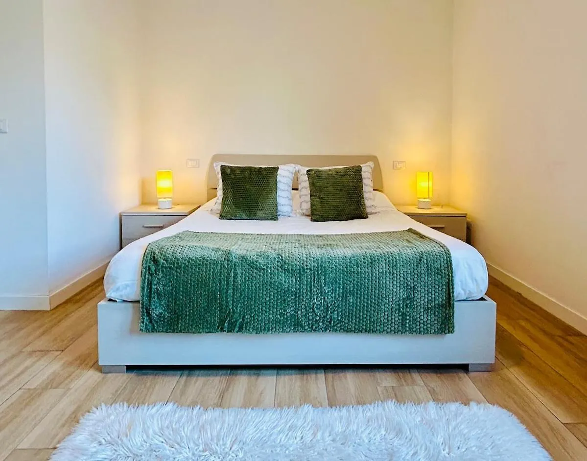 Apartment 10 Min To Venice Gateway